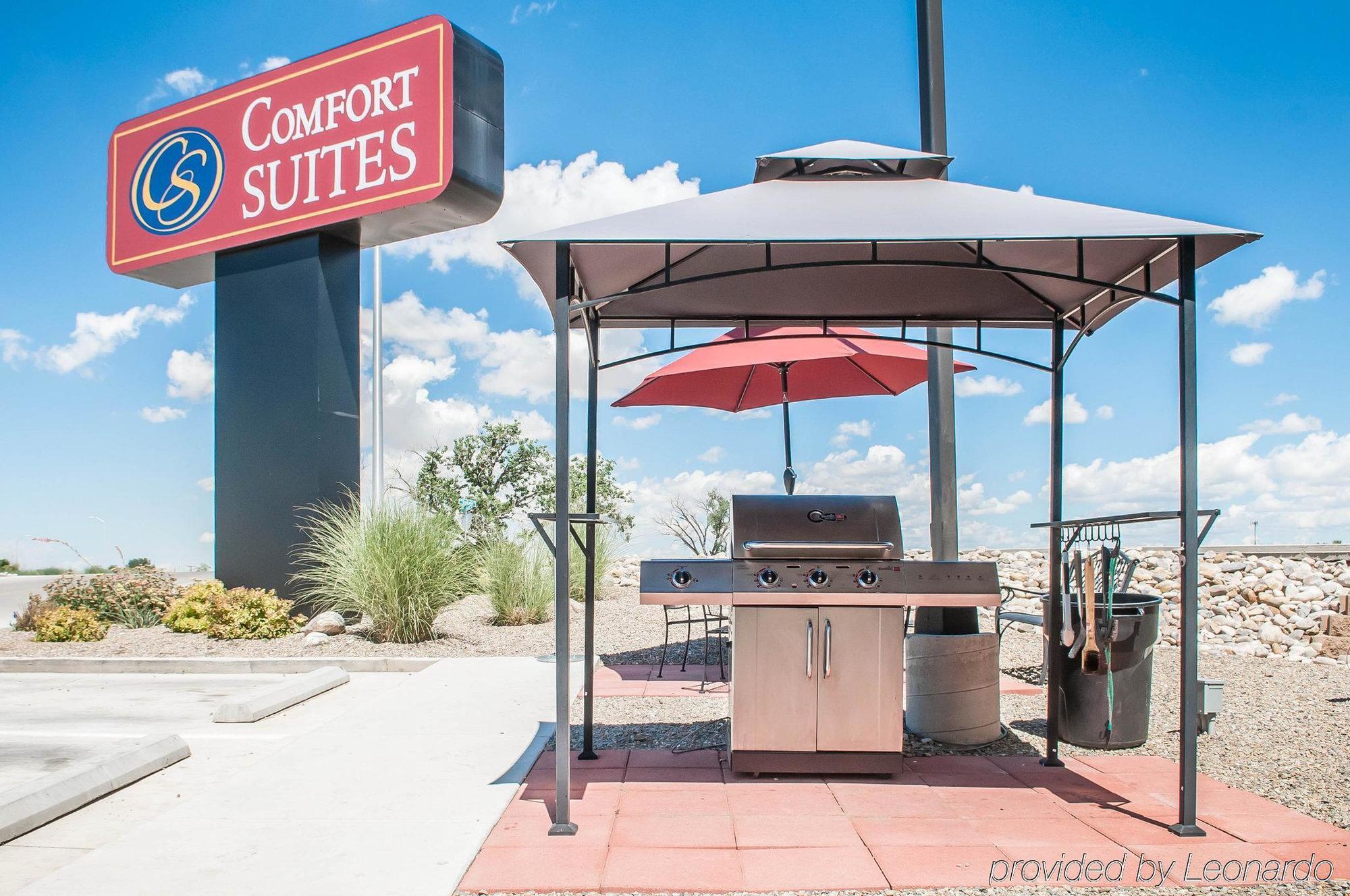 Comfort Suites Farmington Exterior photo